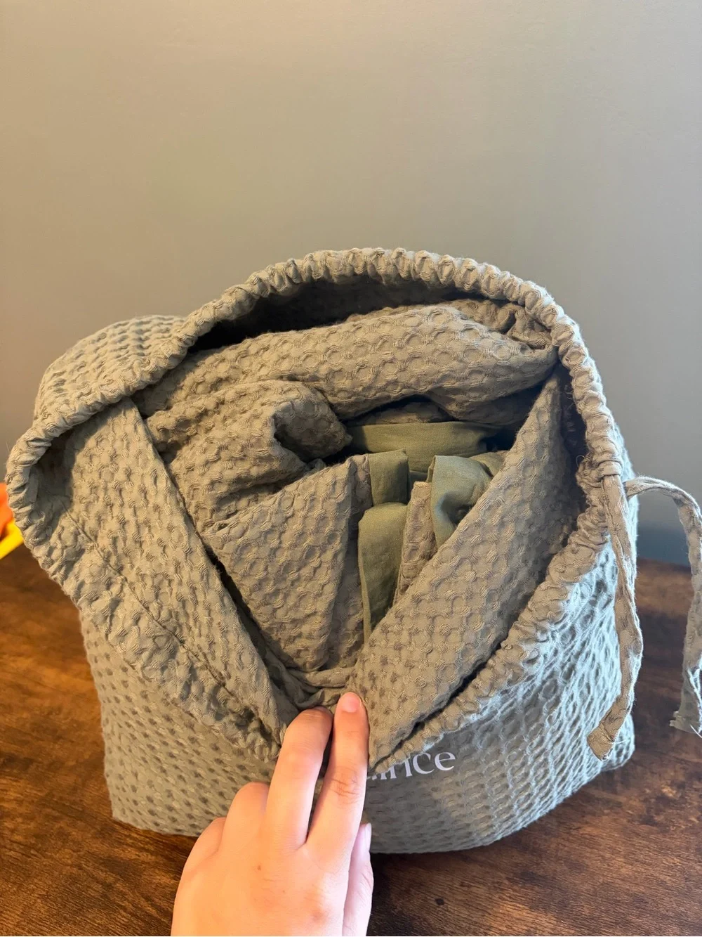 NWOT Organic Luxe Honeycomb Duvet Cover - QNJRA170829